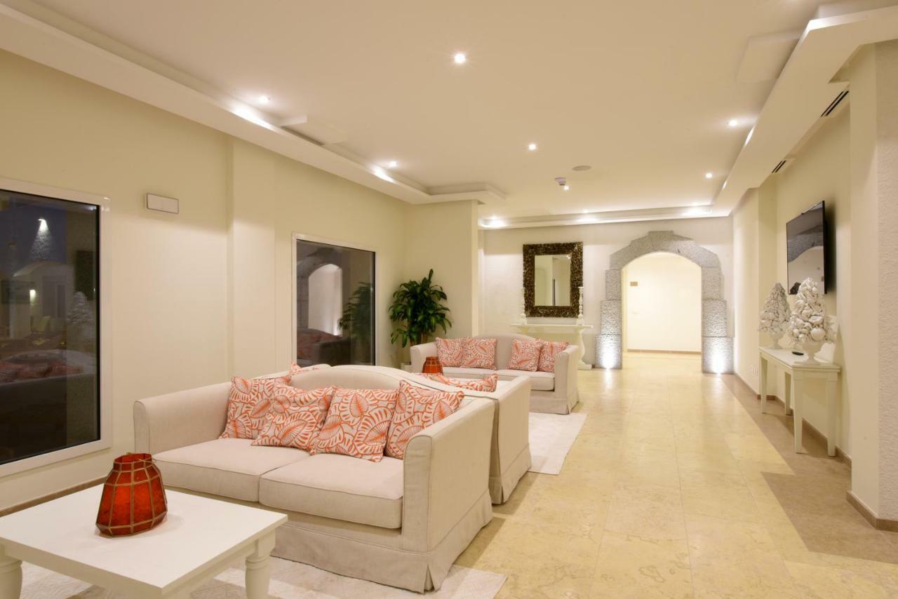 Grand Hotel 坎尼吉翁 外观 照片